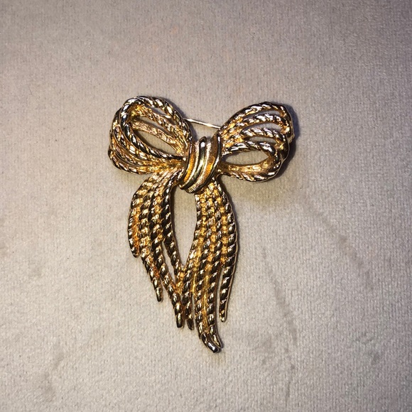 Vintage Angel Braided Rope Texture Gold Brooch - Picture 8 of 10